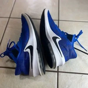 Nike | Shoes | Nike Air Max Infuriate 2 Mid Sneakers  display picture 2